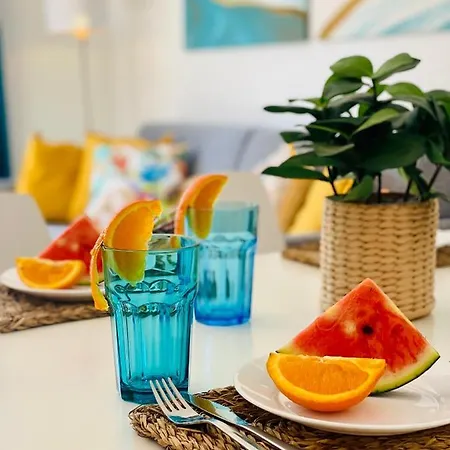 Beautiful 1- Large Bedroom Garden Flat Free Wifi Appartement *